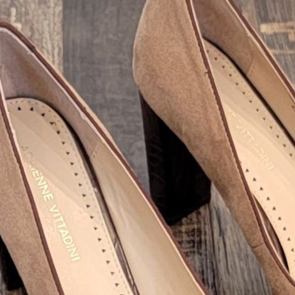 ADRIENNE VITTADINI Women's Nanna Buckle Block Heel Pointed Toe Suede Shoes 8.5 - Picture 7 of 13